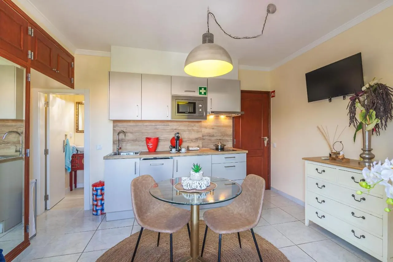 Faro Airport Flats By Homing Apartment