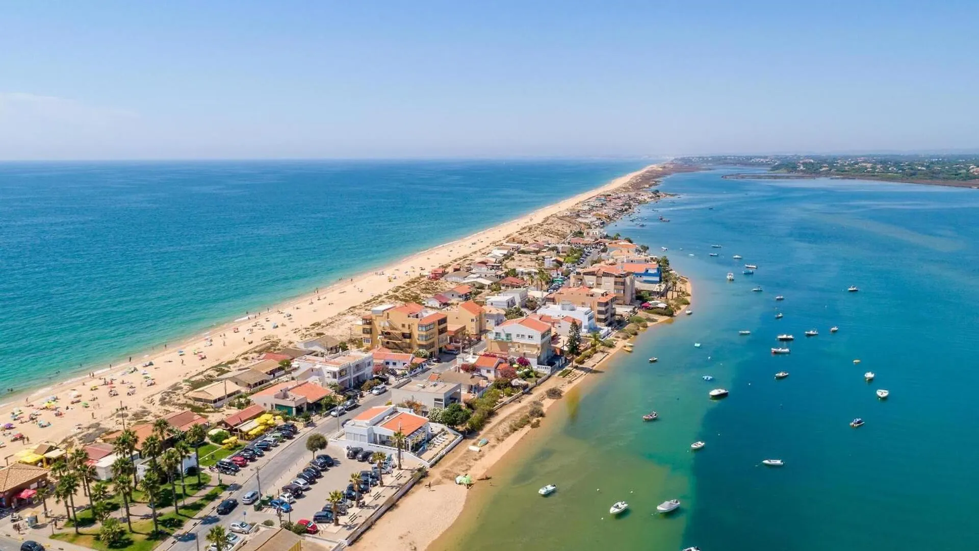Faro Airport Flats By Homing location